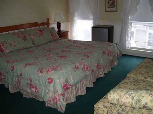 Thayers Hotel 3*