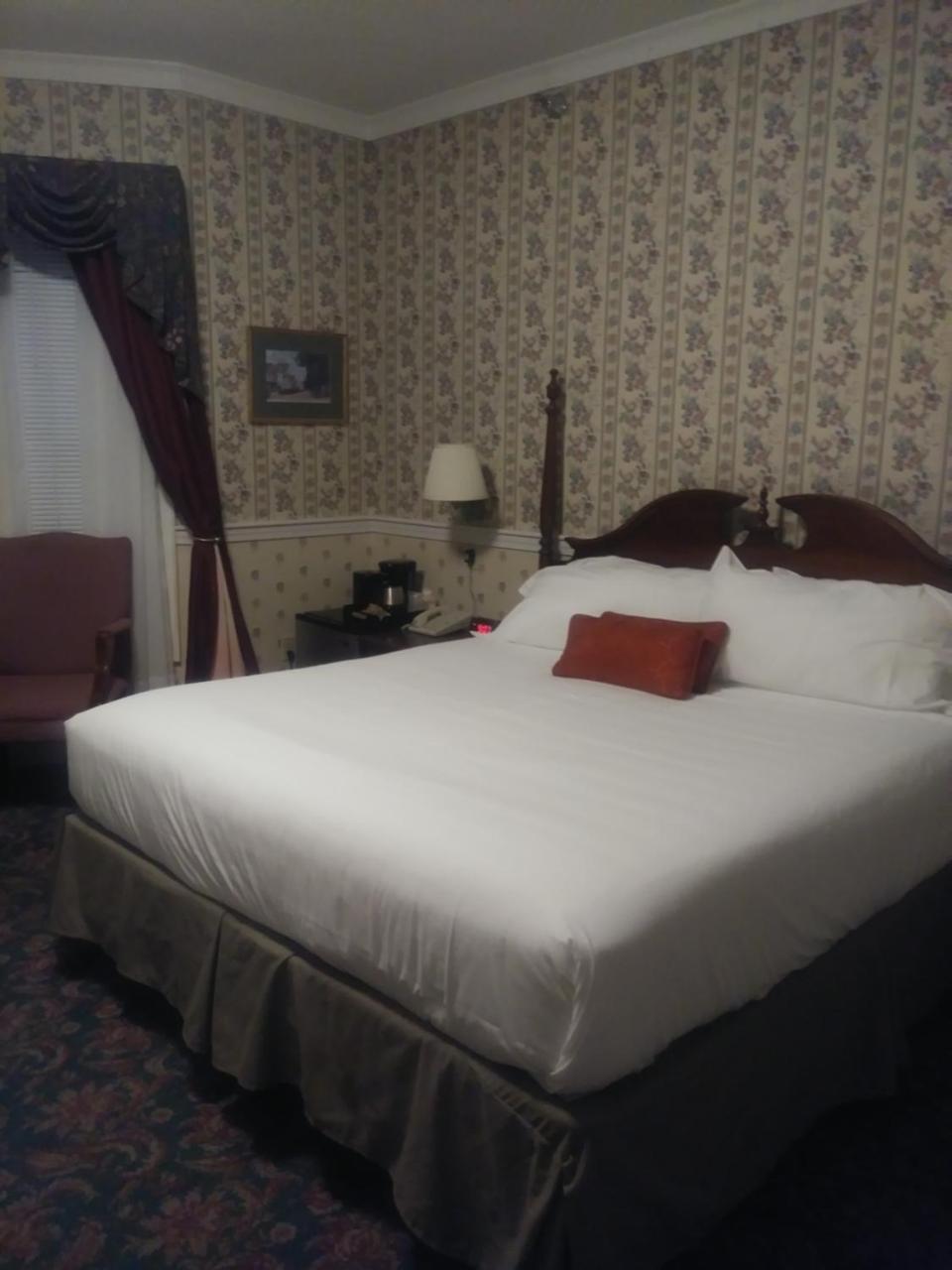 Thayers Hotel 3*